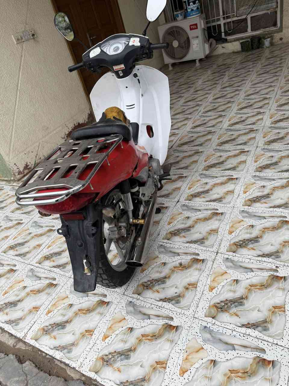 لبيع سرفيس 2016 مكينه ممفتوحه عل شركه مطور كله بلاد كهربيات كله شغاله  السعر 550 وبي مجال لشراي ***********
