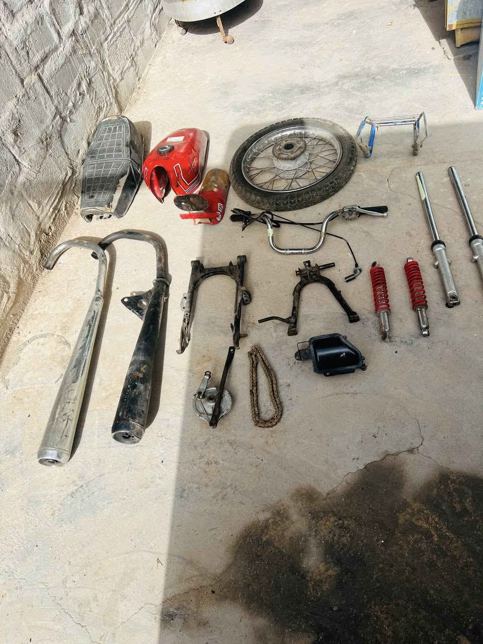 سلام عليكم غراض دراجه للبيع أنطي سعر وخذ مكاني خور زبير رقم تواصل ***********
