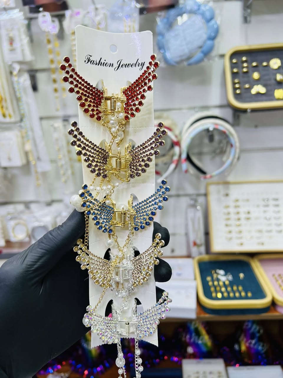 اكسسوارات باربي ✅

كماشة نازله حبات لؤلؤ 💚

دزاين جديد 🌹

السعر الف دينار


**إذا كنت صاحب هذا الإعلان وتريد حذفه لأي سبب، رجاءا أرسل رسالة إلى الدعم الفني**