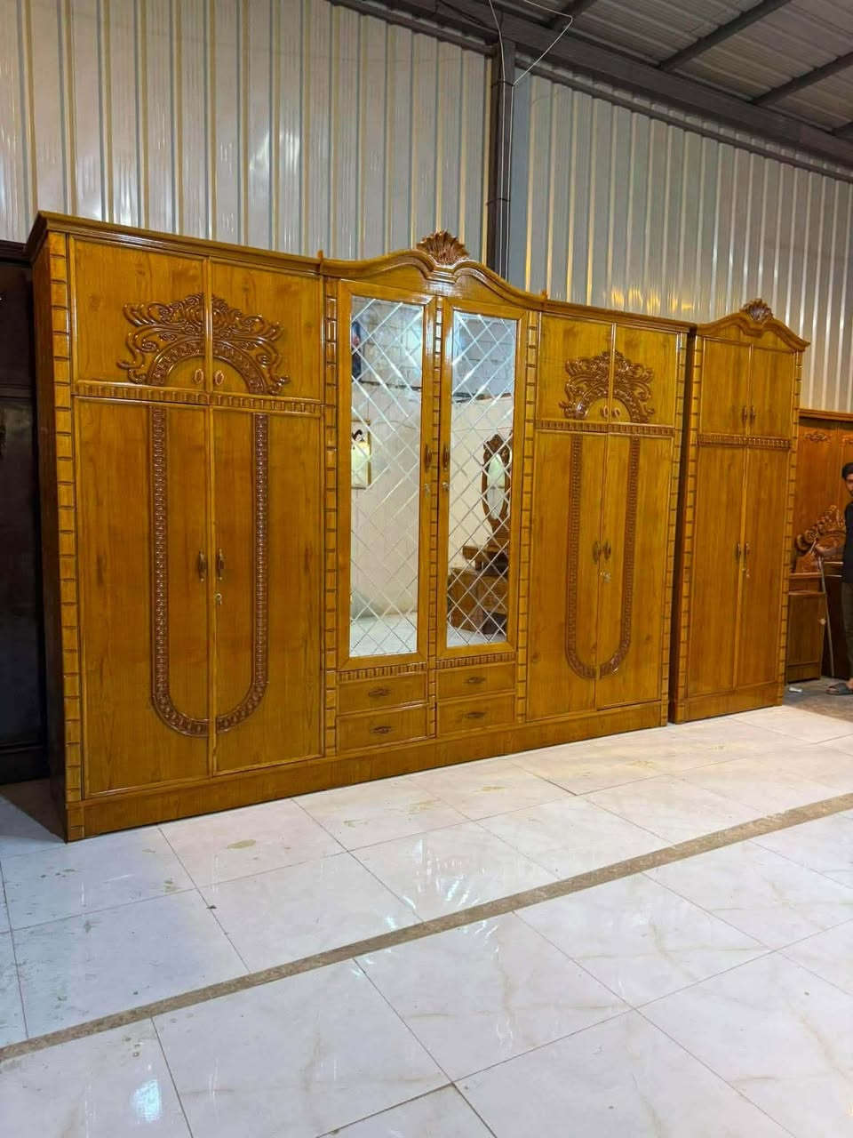 غرفه عراقية جديد     ( غيڕ مستخدام ) 
 شغل ثقيل داخل خارج صاج 
6باب ملحق عالي تصميم مڕتب 
ضهࢪ جرجوبه بࢪاغي 💥
شازلون مخزان 🎁
طابوريا مخزان 🎁
سعرها مليون 400
نقل وشد داخل بغداد مجاني
حجز واتساب ***********
