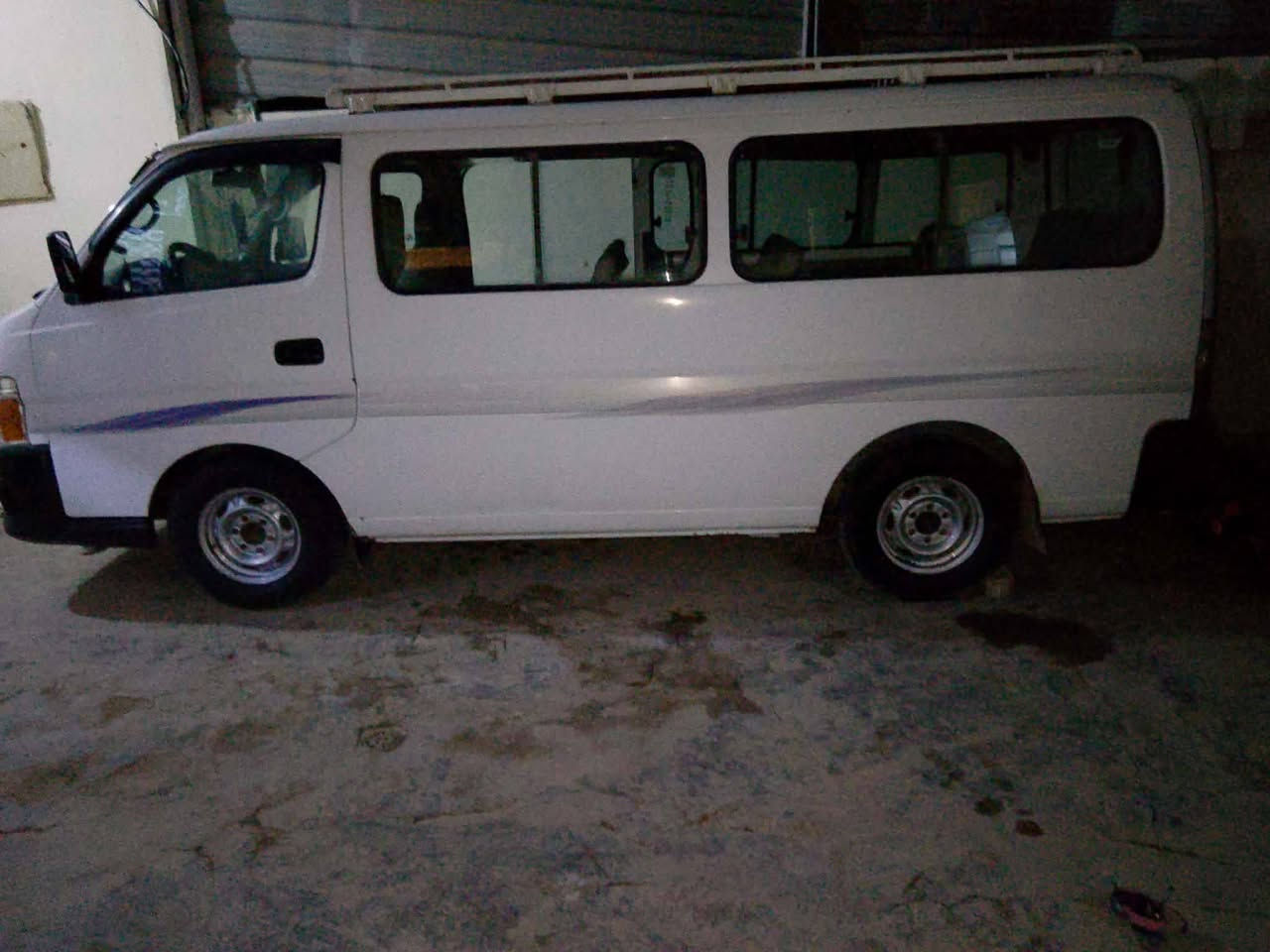 السلام عليكم 
سيارة نيسان ناصية موديل 13   للبيع السعر 145 
للاتصال : ***********
