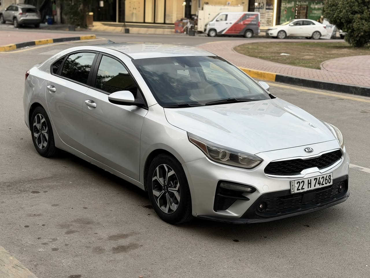 ياالله
السلام عليكم
كيا فورتي 2020 وارد امريكي رقم اربيل باسمي
حادثها موضح بالصور  فقط بنيد 
ايرباك ستيرن
وبيها قطع كلير من امريكا 
السيارة ماشية 63 مايل
 محرك 2000 DOHC
سياره جديده بمعنى الكلمه 
- تحكم ستيرن. 
- رادار امامي.  
- شاشة كار بلي. 
- كامرة دوارة.  
- ثلاث انظمة قيادة .
- شاشة اعطال
- شاشة عرض كبيرة
- تحديد مسار 
- مانع تصادم
- مثبت سرعه كروز
مكاني بغداد / اعضميه
السعر 122
الرقم ***********
