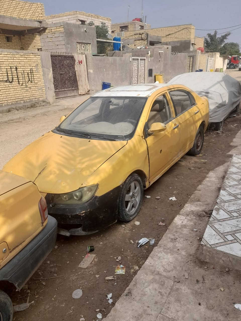 السلام عليكم 
سيارة ليفان موديل ٢٠١١ رقم بصرة راعيها موجود 
السيارة كشرها تعبان بيه خياسات كير ومحرك كورلا  اوتماتيك  سعرها  (عشرة أوراق )


**إذا كنت صاحب هذا الإعلان وتريد حذفه لأي سبب، رجاءا أرسل رسالة إلى الدعم الفني**