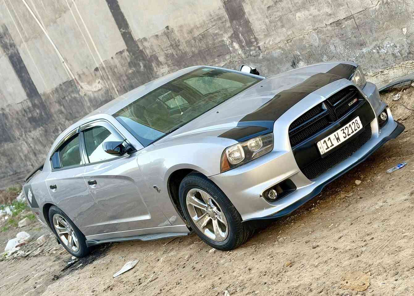 السلام عليكم او مراوس حسب قناعة
الاتصال*********** متوجد وتساب

جارجر 14 امريكي  رقم نكليزي بغداد سنويه جديده هزه حادثه جاملغ خلفي بدون دواخل سياره حداديه تخم تاير واكسن كارتون مكينه كير عصه كفاله  تبريد ثلج دواخل نضيفه بصمه تشغيل بصمه ابواب  شاشه صغيره كشنات كهربائى لايت زنون   سياره جديده كل نقص مابيه مال جناي مكان بغداد لستفسار تصل ودلل
