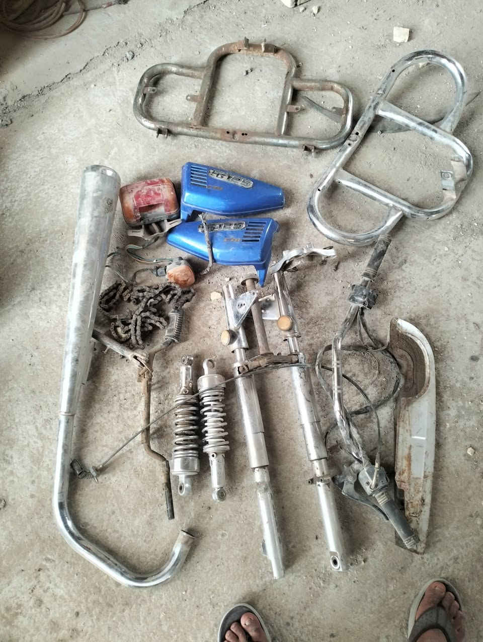 دراجة بارت للبيع اوراق اصولي محرك مفتوح السعر 350 وياه غراض مالته ***********
