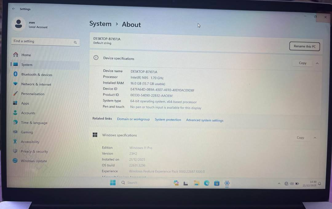 لابتوب AUSDA جديد بالكارتون مواصفات ممتازة للطالب والمستخدم التقني 👨‍💻
🔹 المعالج: Intel Processor N95 (رباعي النواة – جيل حديث Alder Lake-N)
🔹 الرام: 16GB
🔹 التخزين: SSD سريع
🔹 كرت الشاشة: Intel UHD Graphics (مدمج)
🔹 النظام: Windows 11 Pro – أصلي
🔹 الشاشة: 15.6 إنش
🔹 الحالة: جديد تمامًا بالكارتون ✅
🔹 الكيبورد اضويه rgb 

مواصفات ممتازة للطالب والمستخدم التقني 👨‍💻

🔹 المعالج: Intel Processor N95 (رباعي النواة – جيل حديث Alder Lake-N)
🔹 الرام: 16GB
🔹 التخزين: SSD سريع
🔹 كرت الشاشة: Intel UHD Graphics (مدمج)
🔹 النظام: Windows 11 Pro – أصلي
🔹 الشاشة: 15.6 إنش
🔹 السعر 225  الف وبي مجال مكاني كركوك، ماعندي توصيل 

رقمي ***********
