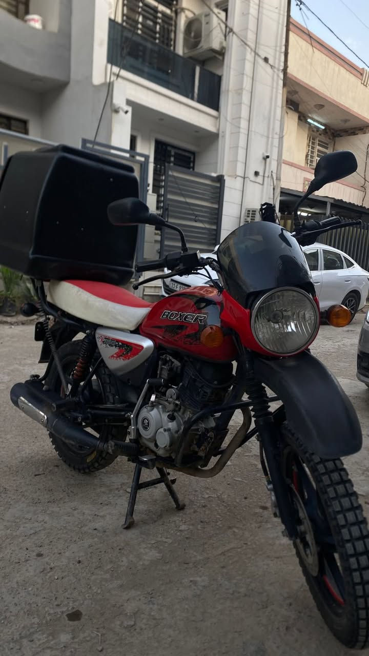 سلام عليكم بوكسر 21 للبيع مرقم بغداد لاستفسار *********** مكلف بلنشر اني
