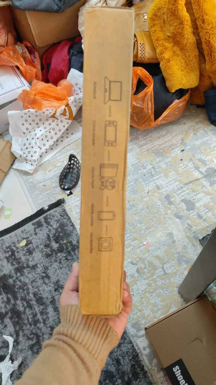 شاشەی هەڵگرتنی Anmite A160W03 – قەبارەی 16 ئینچ 🔥
✨ شاشەی IPSی کوالێتی بەرز بە ڕووناکی 1920×1200 (FHD+) بە ڕێژەی 16:10
🎨 ڕەنگەکان زۆر ورد و ڕاستن – 100% sRGB
🖼️ وێنەیەکی زۆر ڕوون، ڕەنگی سروشتی و کۆنتراستێکی باش هەیە، زۆر گونجاوە بۆ دیزاین، مۆنتاژ و کاری پیشەیی
💡 ڕووناکی باش کە گونجاوە بۆ بەکارهێنانی ڕۆژانە و کارکردن لە دەرەوە
🔊 سپیکەری ناوخۆیی هەیە
🔌 پەیوەندی بە USB-C و Mini HDMI
💼 هەڵبژاردەیەکی زۆر باش بۆ دیزاینەرەکان، دروستکەری ناوەڕۆک (content creators) و خوێندکاران
📦 سووک و ئاسان بۆ گواستنەوە – گونجاو بۆ بەکارهێنانی مێزکار یان گواستنەوە السليمانية, العراق


**إذا كنت صاحب هذا الإعلان وتريد حذفه لأي سبب، رجاءا أرسل رسالة إلى الدعم الفني**