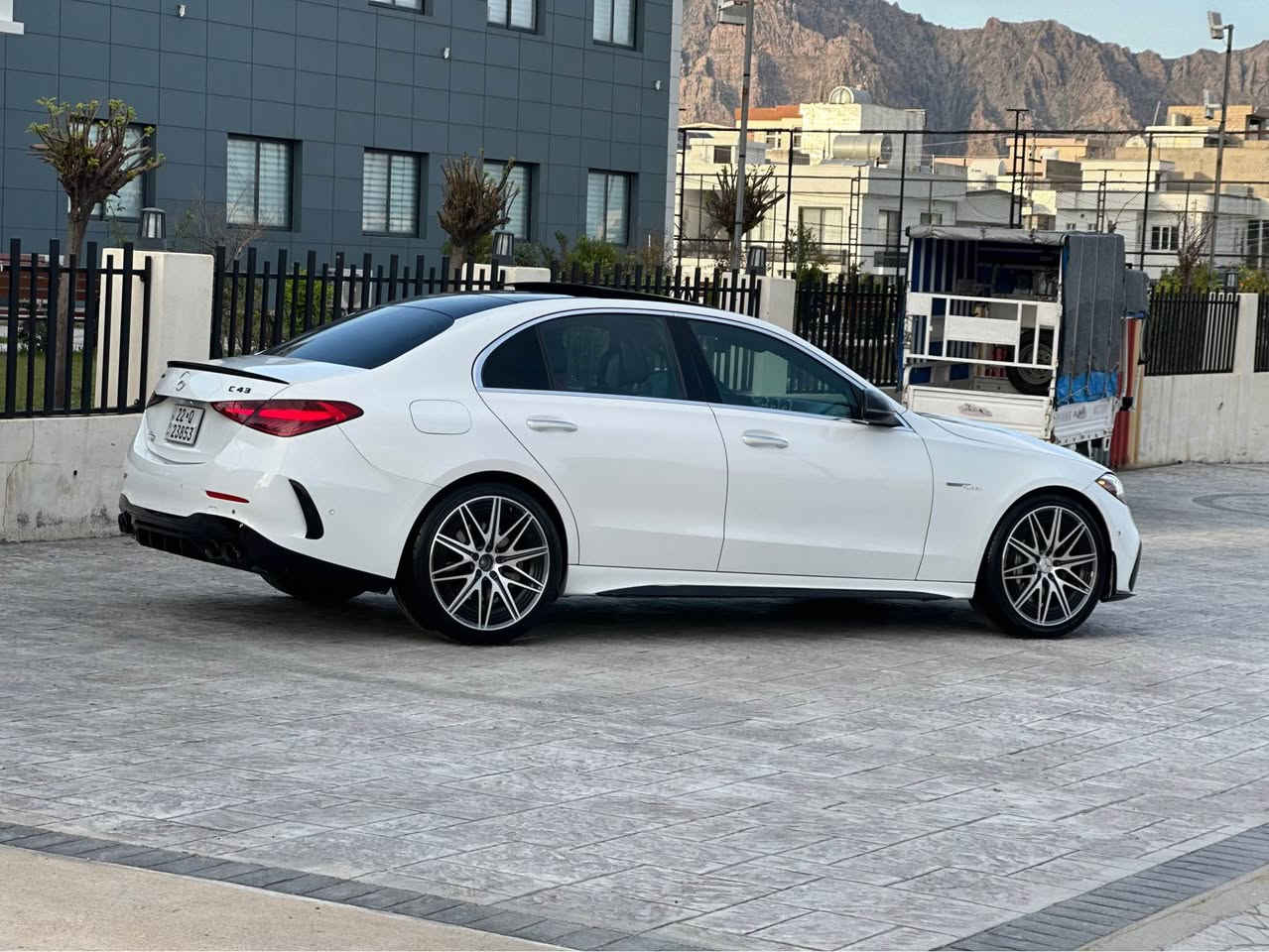Marceds c43 formatek model 2023 
سەیارەکە دو پارجەی بۆیاخە بی پەرەشوت بی داخیلی بیلاد ئای ئیمجیە مەکینە ٤٣ بە قەوەتی ٤٠٢ هۆرس پاوەر 
سەیارەکە قەپات مواسەفاتە فۆرماتیک فۆر ویل سترین ٧ کامیرا رادار گەورە ئۆتۆپارک رادار گەورە کوشن خەزن هیتەر کوشن شاموا سەقف کەنتارا پانۆراما سەیارەکە ١٣ هەزار میل رۆشتوە دەعامی بۆ دەعامی بەشەرت هەمو گیانی بەشەرت السليمانية, العراق


**إذا كنت صاحب هذا الإعلان وتريد حذفه لأي سبب، رجاءا أرسل رسالة إلى الدعم الفني**
