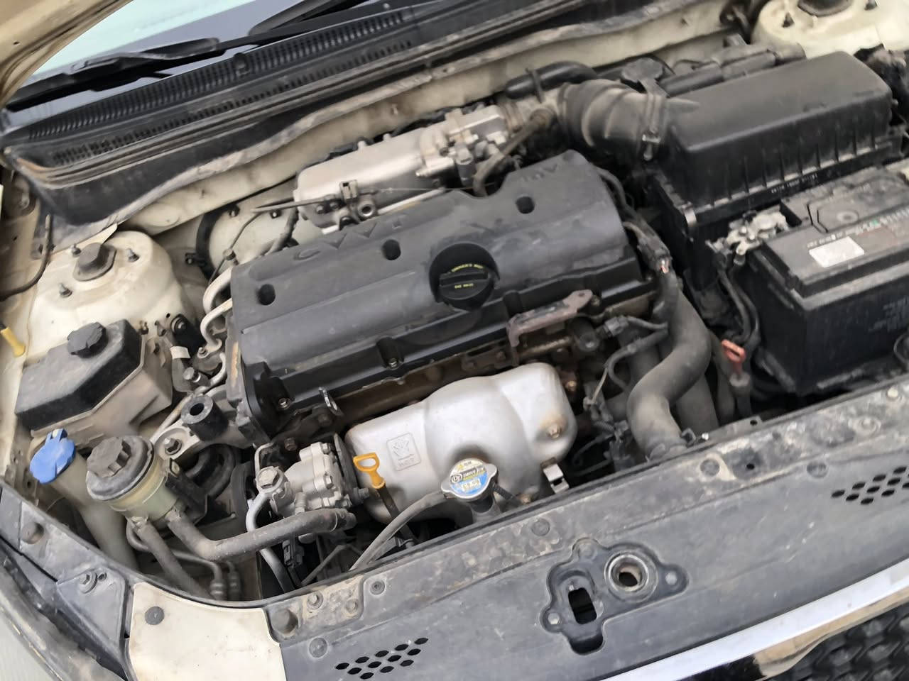 السلام عليكم
كيا ريو ٢٠١٠ 
محرك ١٦ اصلي 
كير شرط محرك شرط لاصرف لانفخ 
ضرر بوند مبدل وباب خلف السايق مبدل اصلي 
صبغ فقط بوند وهلال خلفي بدون اي ضرر للدواخل 

كابون بانزين 
شرط التحويل 
طخم جديد 
تايرات جديده 

السعر 95 وبيها مجال قليل 

موصل حي سومر 

للاستفسار 
*********** 
عبود رحيل
