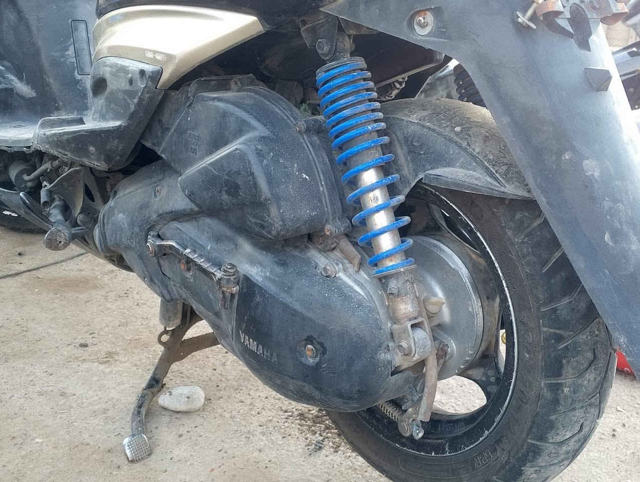 السلام عليكم من رخصة الادمن دراجة سكنس فحل ابيع كوم حديد دراجه امانة لله بارحه بدلتلها تاير خلفي جديد ( لعدم تفرغ طالب سادس ومحتاج وريد بيعها وان شاء الله ياخذها شايف خيرها امانة لله لابياع والأشراي) العنوان بغداد الجديدة النعيرية***********
