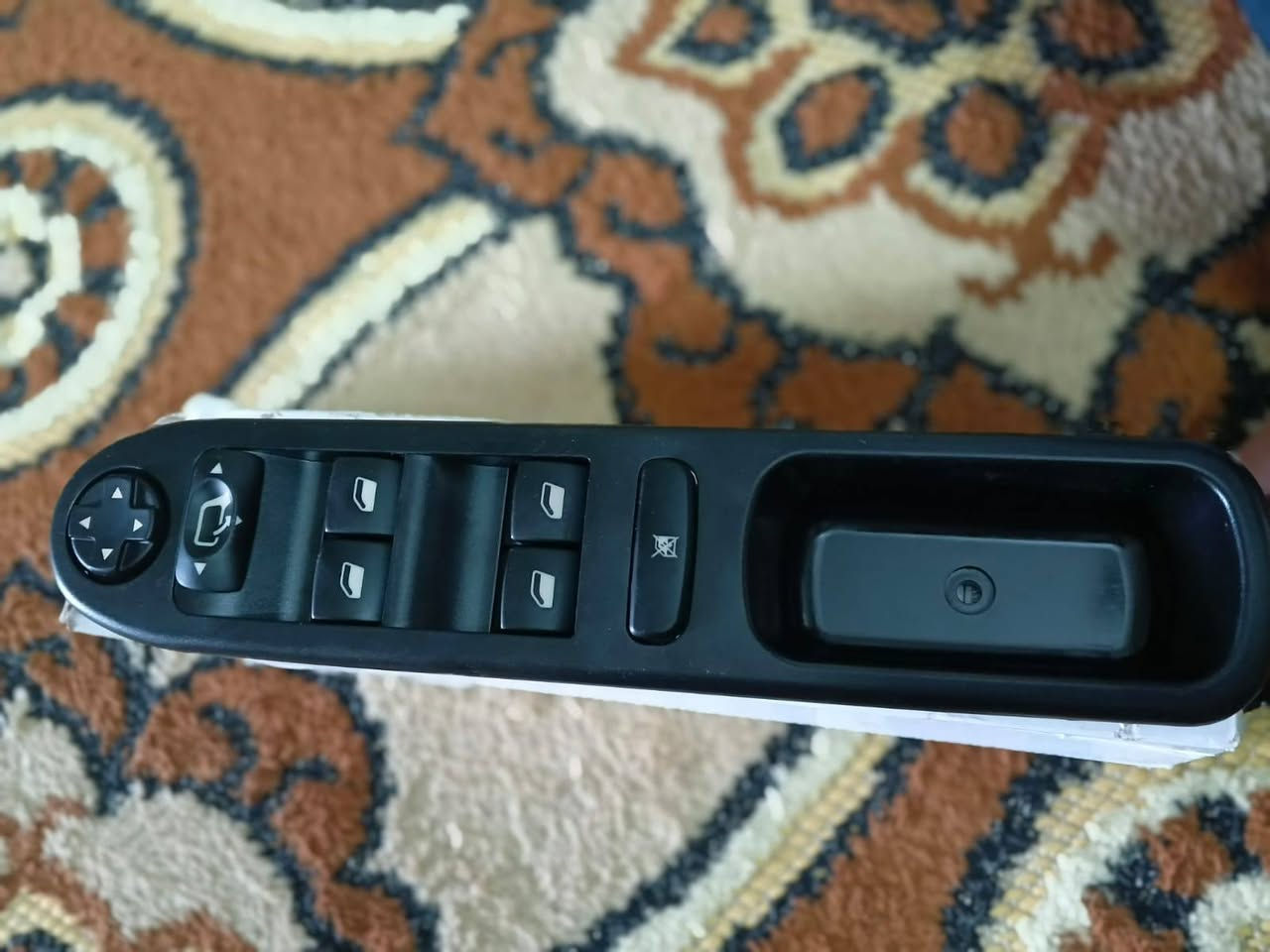 السلام عليكم
للبيع كب ويل  بيجو زوج +كنترول جام بعده بالكارتون 
قيم بلـ يرضي الله


**إذا كنت صاحب هذا الإعلان وتريد حذفه لأي سبب، رجاءا أرسل رسالة إلى الدعم الفني**