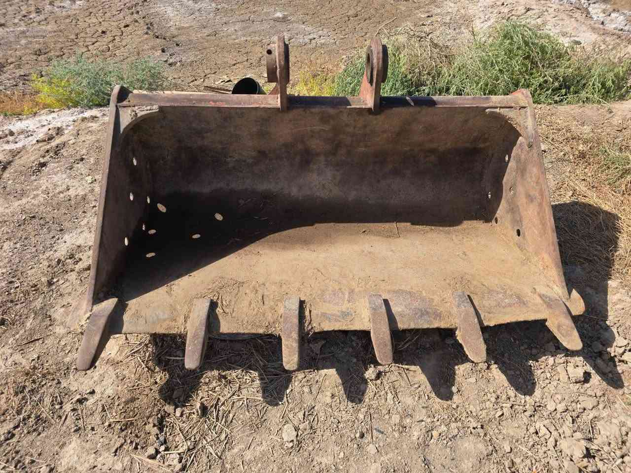 السلام عليكم كيله للبيع قياس 172 جديده جاهزه للشغل حداديه نضيفه كلش العنوان قلعه السكر 
رقم الهاتف***********
