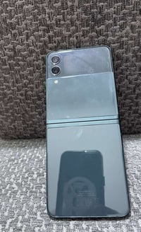 للبيع سامسونك زت فلب 3  ذاكره 128 الجهاز ما مفتوح  العنوان بغداد  الرق...