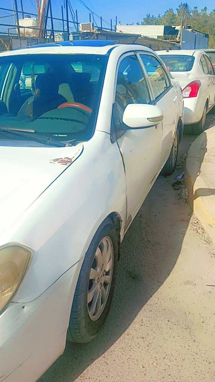 بي وايدي ج 3 مروغوب 2016 كير اوتو نضيف محرك بيه بداية تبخير قليل صدر نضيف كهربأيات شغال  وباقي المواصفات معروفه تحتاج ترتيب مكاني بغداد السعر مناسب ب 38 مستعجل عندي ضرف مكلف بلنشر ***********
