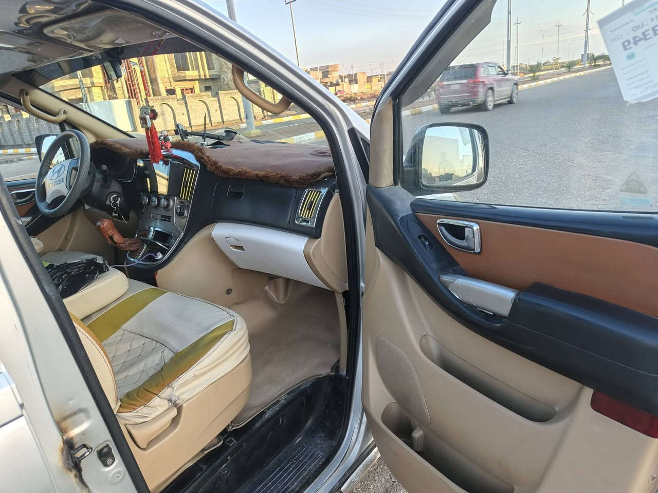 مرحبه
استاركس 2009 للبيع او مراوس بحدث شوي وينطي فرق 
سياره بيهه 4قطع ابيع حزام وتريد ترتيبات للكشر شوي ليحب يصبغ حزام افضل كير محرك تبريد جاهزه من كلشي للشغل غرفتهه حلوه بسمنه رقمهه بغداد الجديد مصفره تاخذ جاهز 
سعرهه 110وبيهه مجال ولي عنده 60او70وباقي قصط ترهم بس سعر يختلف 
مكانهه عامريه الفلوجه 
شراي يتصل عل رقم اني مكلف بنشر 
‏‪***********‬‏
