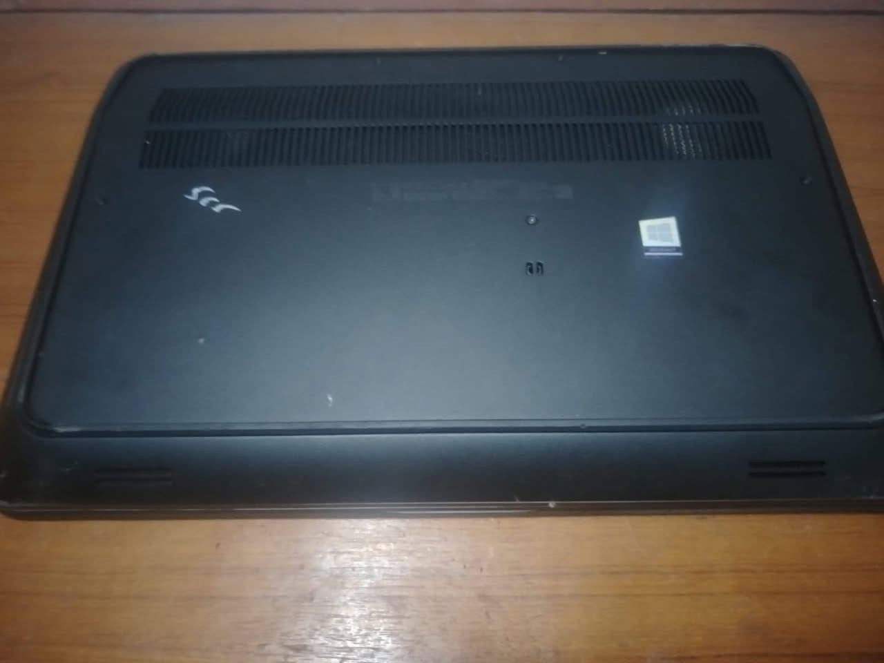 لابتوب hp zbook 15 g3 للبيع سعر 420 بيه مجال بسيط 
مواصفات:
NVIDIA Quadro m100m
RAM 8GB
Core i7-6820HQ
ذاكرة 256 مجموع الكلي
شاشة 60 هيرتز 1080 , 1920
حالة: نضيف خالي من أي خلل استعمال كم شهر.
وياة هارد 500 قيقا بـ35 الف


**إذا كنت صاحب هذا الإعلان وتريد حذفه لأي سبب، رجاءا أرسل رسالة إلى الدعم الفني**