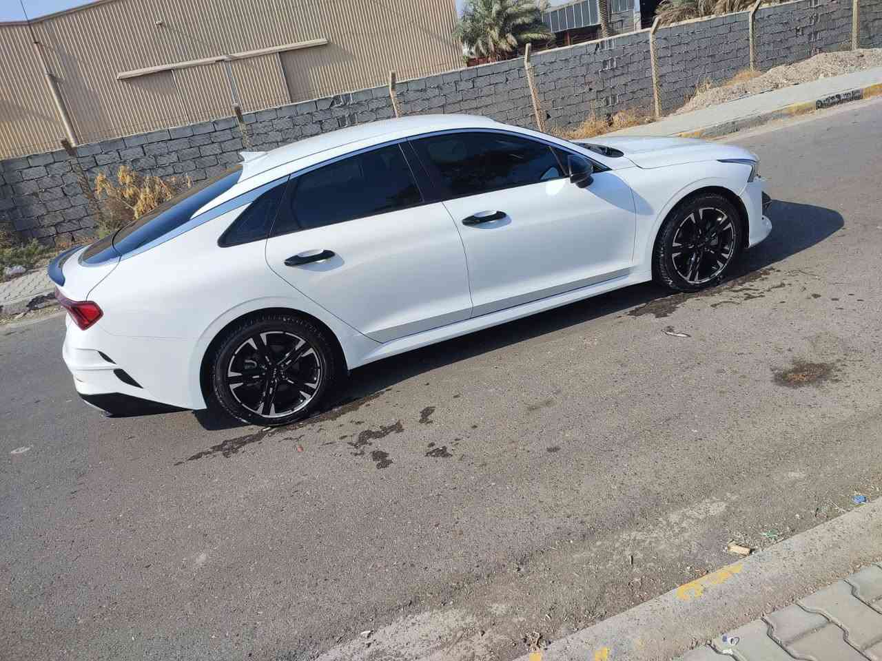 سلام عليكم كي5  2023 ورد مريكي بدون اي حادث بيه قطعتين صبغ لا يربك لا اي شي طخه  رقم شمالي مواصفات GT فول من عدا الفتحه رادار مامي رادار خلفي كشنات جلد كشنات تفئه ثنين كشنات كهرباء ويل كروم شاشه جبيره بك لايت ايال يدي زنون بل ماصدات برتقالي شاحن وايرليس بصمه بعد مواصفات معروفه سعر 168 وبيه مجال الستفسار ***********ما متواجد علا لفيس
