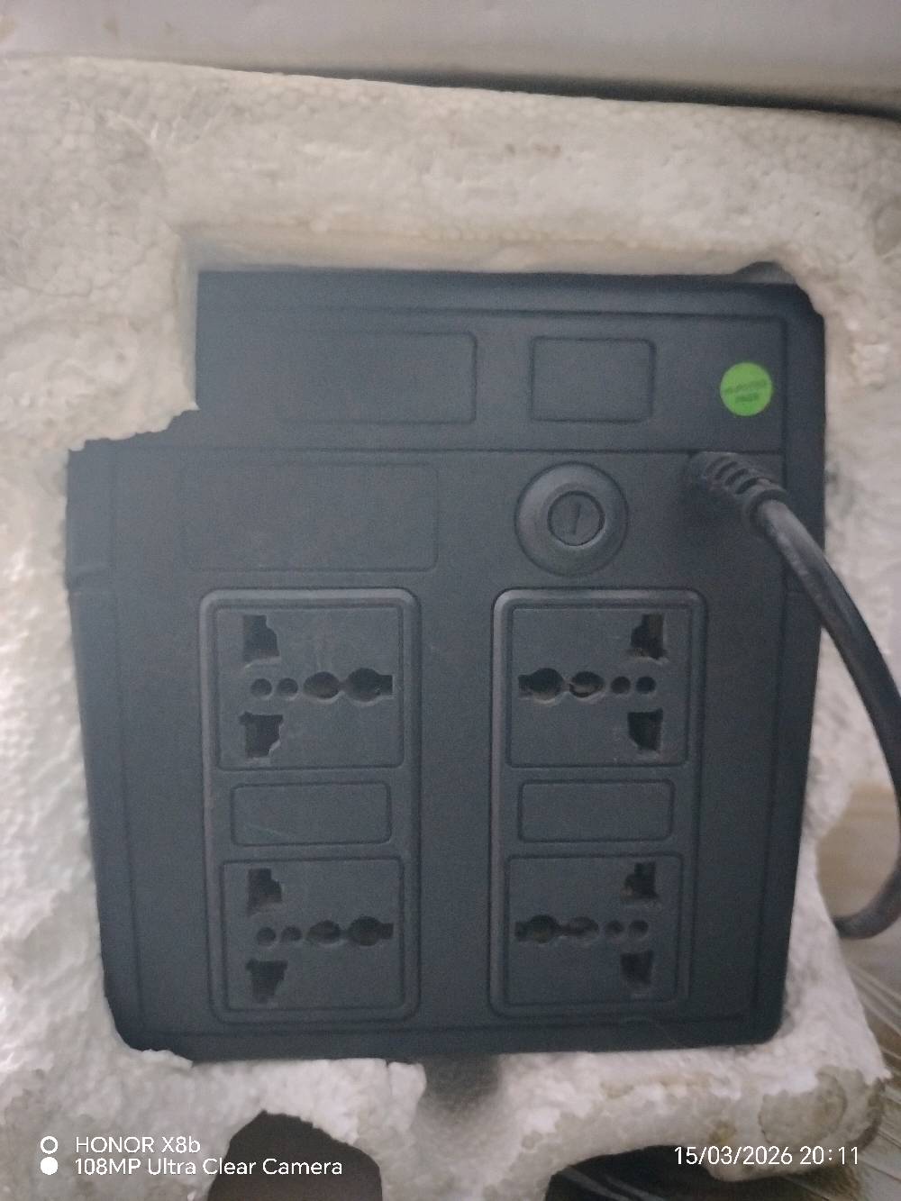 (من رخصة صاحب الكروب ادمن ❤️) 
🔹UPS 1500 نوع ABC

🔹ملاحضة /1500 يتحمل جهاز مع شاشة 
🔹موصفاتة بل منشور شوفو 
🔹⚠️/(ليس لدي توصيل اي مكان اعتذر🚸) 
🔹فول نضافة استخدم أشهر قليلة 
🔹ومبدل بطاريات جداد قبل شهر يعني تاخذا فول 🔹جديد 
🔹اعتبرة من الشركة كارتون كامل جيب وشد بنسبة 🔹للوقت التشغيل الجهاز استخدمة بل اسبوع ساعة 🔹وحدة ونت تخيل النضافة واني   بيدي بدلت 🔹بطاريات
🔹السعر 70 الف وبي مجال 
🔹مكاني بغداد الانتصار قرب السيطرة