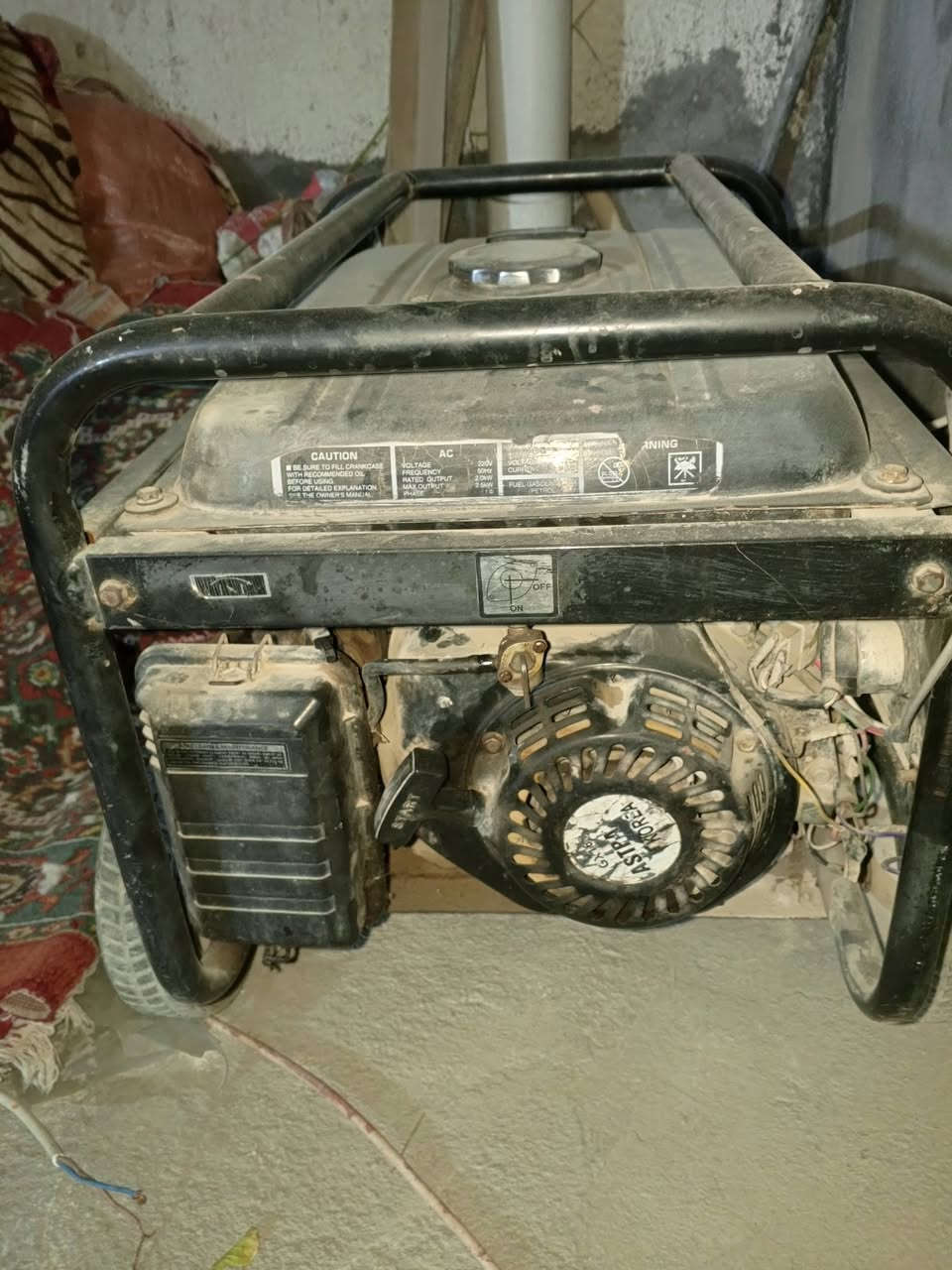 مولده للبيع عشره أمبير السعر ١٤٠ ألف دينار مكانه سدة الهنديه العلگايه شارع الوسط الفرع الأخير يسارا تلفون.  *********** مجاور كاظم طليع السويدي
