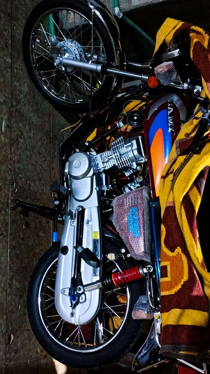 سلام عليكم دراجه رقم للبيع مديل 22 بكاني بصره بلكرنه سعر مليونين و200 لمو شراي لايتعبني ***********
