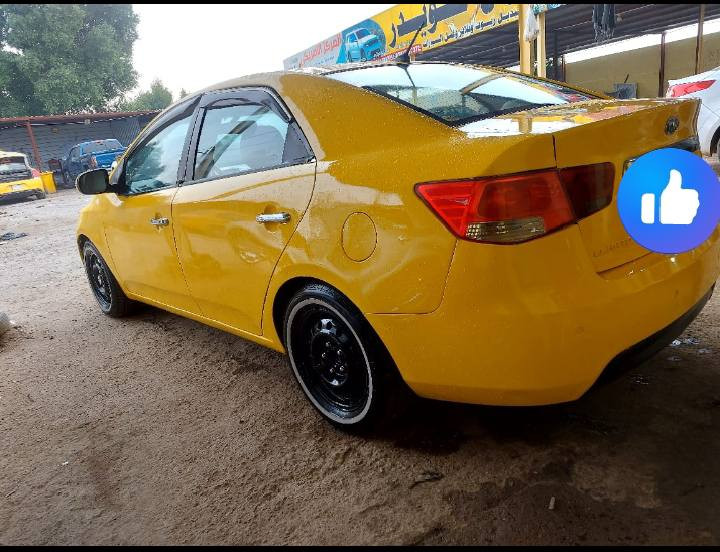 السلام عليكم
سيراتو موديل ١٢
 خليجي محرك ١٦٠٠
 امفوله بصمه تشغيل بصمه
 فتح البيبان شفط امرايات
 فتحه تبريد منضومه جديده
 تخم تايرات جدد
 كير ومكينه خير من الله 
ضربته جاملغ الايسر
 وطخه باب سايق والباب الخلفي بصيطه
السعر 95 
رقم الهاتف ***********
عنوان السياره ذي قار 
رقم السياره النجف الأشرف
