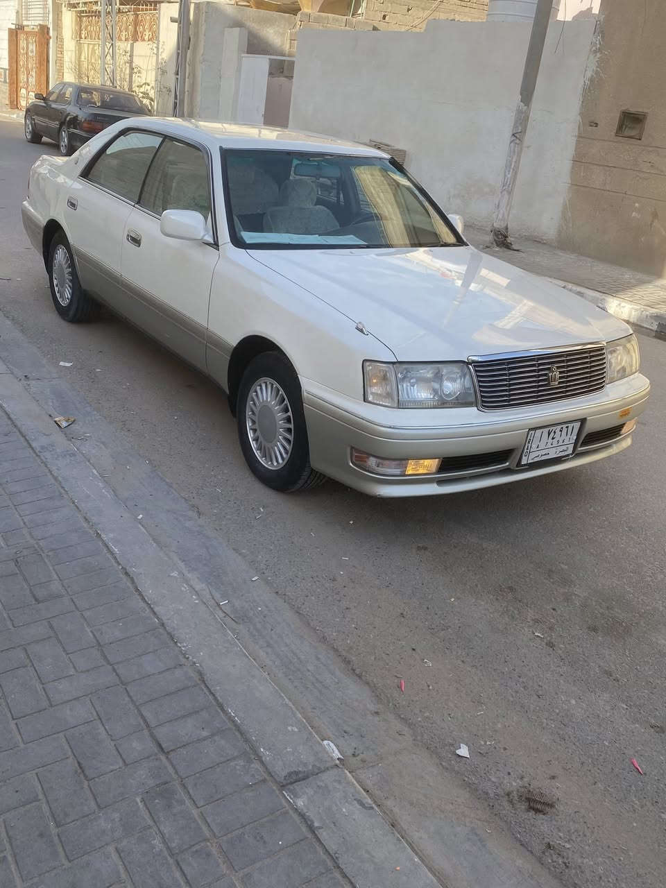 سلام عليكم راس ثور فلات. رقم بصره تحويل ثاني يوم سياره كفاله من الكص والنقل والضربه والعيب الشرعي. سياره جديده حيل مكينه كير بلكارتون حداده 100.100. سياره مابيها نقص برغي.  سعر 117مجالها كلش قليل اخوان لموشراي لايعلق ويكسر بحلاال العالم.  هاتف.  ***********البصره الزبير.
