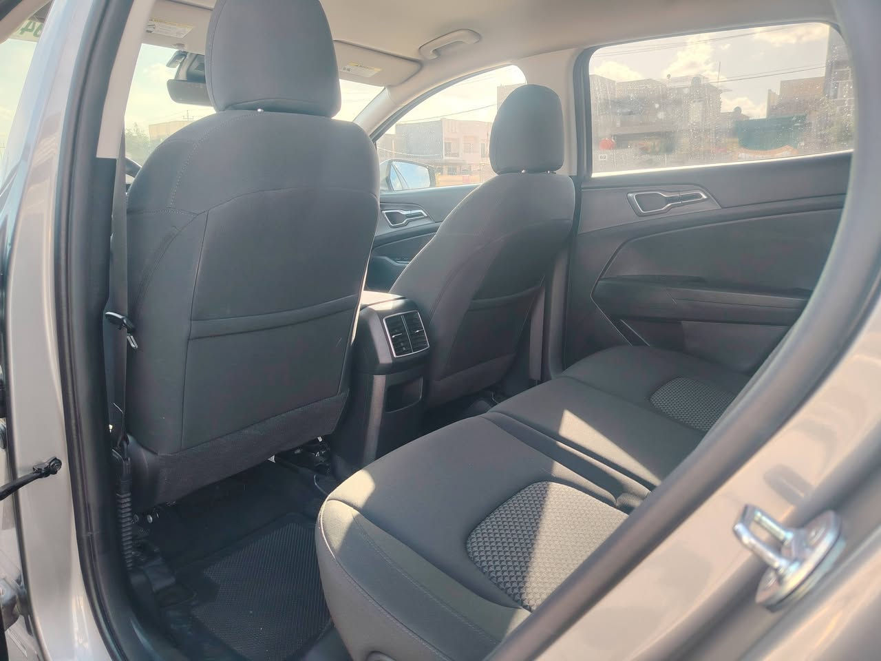 السلام عليكم كيا سبورتج 2024 وارد أمريكي كلين بدون تبديل بدون ايرباكات السعر 205 بدون لوحات رقم الهاتف ***********
