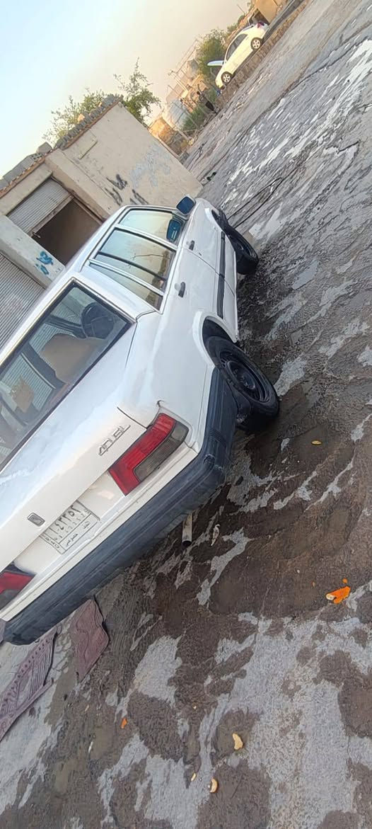 فالفو موديل 90 كير محرك كفاله اوتماتيك السياره جاهزه بدون تحويل مالكها بل كوفه ماواصله السعر 17وبيها مجال مكاني نجف‏‪***********‬‏

