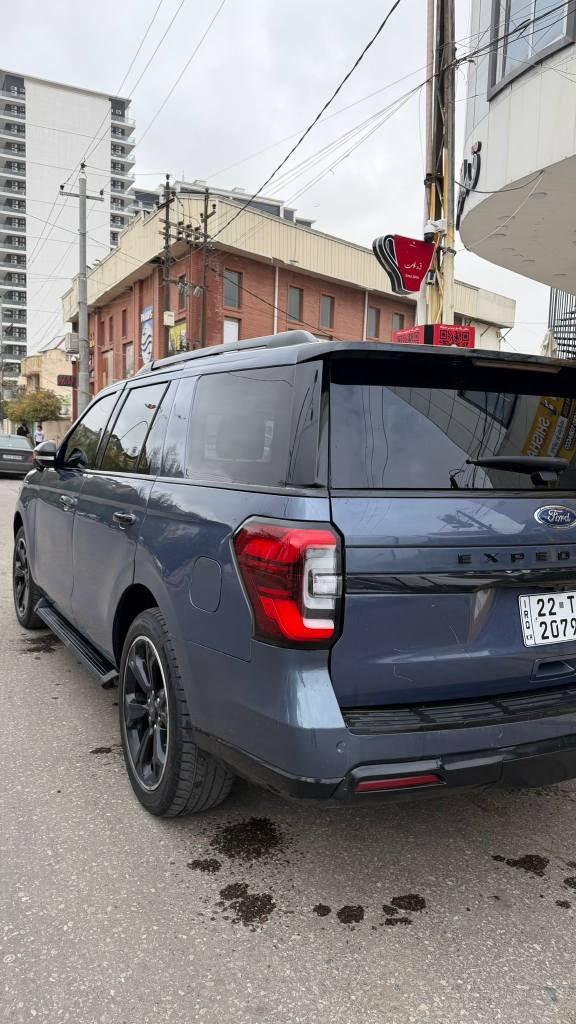 فورد اکسپدیشن 2023 لیمتد فول مواسەفات 22000 کیلۆمەتر رۆیشتوە پانوراما دبل اکسل کوشن ملکی زۆر مواسەفاتی تر هولێر 
*********** أربيل, العراق

