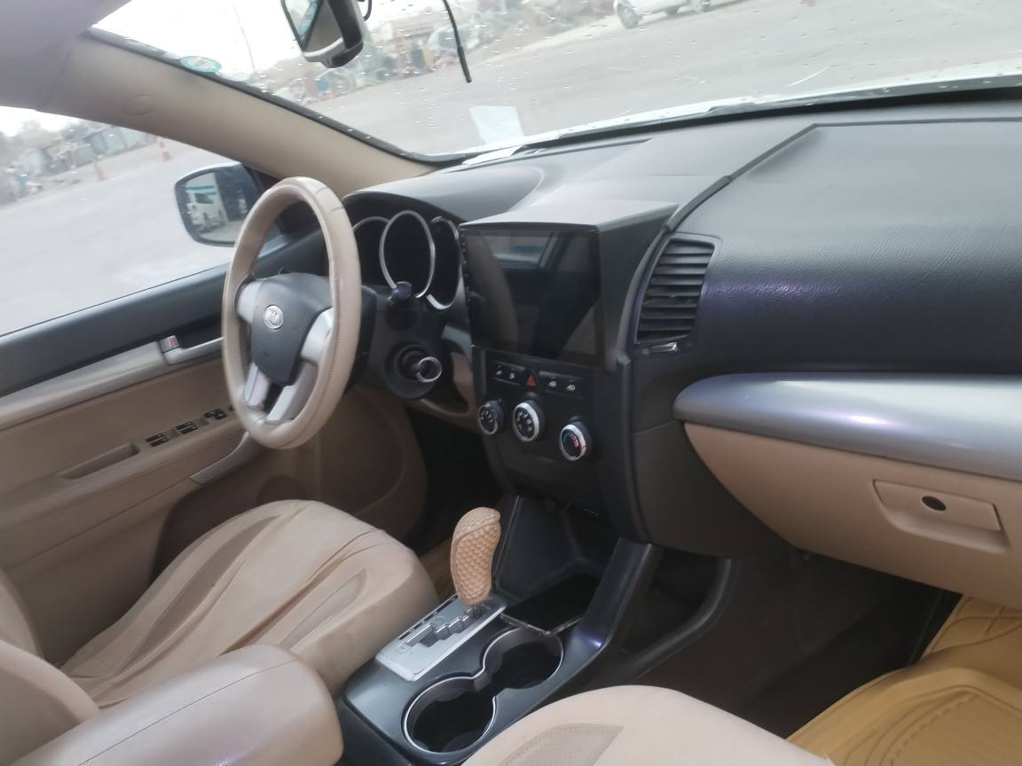 کیاسورینتۆ ٢٠١٠ مکفول ط محرك كير كلش بشرط رقم سلبمانية جديدة وراوس حسب قناعة 
 کیاسورینتۆ ٢٠١٠ ساردودبوخی نیە گحرینەوەش دەکەم بەدلم بێ 

*********** كيفري, ديالى

