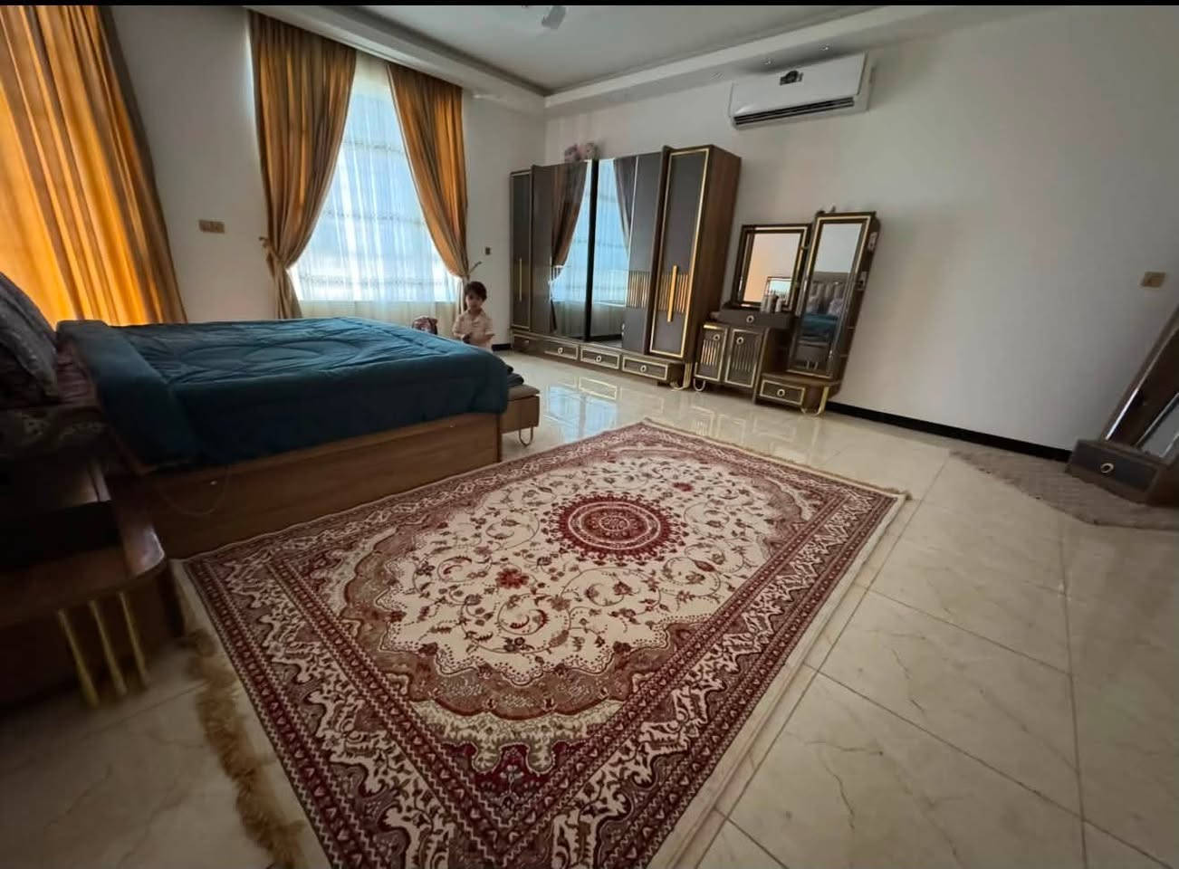 بيع اثاث بيت نظيف جداً تخم قنفات متكون من 10 مقاعد
وغرفه نوم كبيره


**إذا كنت صاحب هذا الإعلان وتريد حذفه لأي سبب، رجاءا أرسل رسالة إلى الدعم الفني**