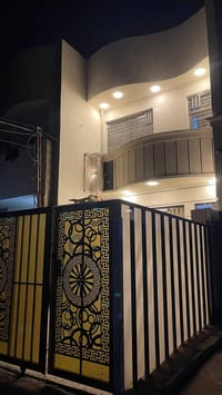 بيت للبيع مساحة 100 متر  طابقين كاملات  اساس رفت ارتفاع 80 الواجهة 5 ا...