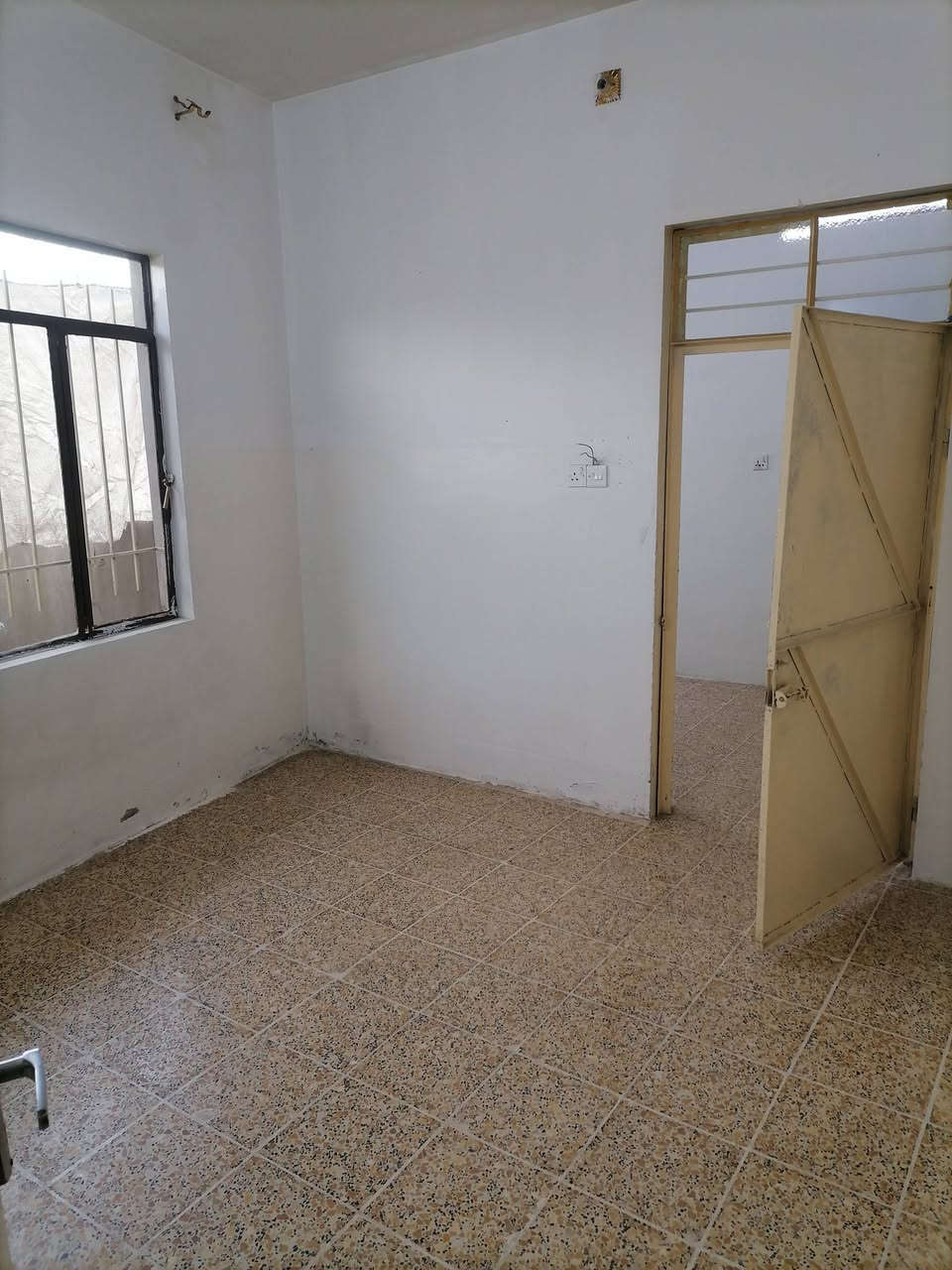 السلام عليكم شقة للأيجار 
غرفتين وهول واستقبال 
سعر الايجار/ 200 الف 
الموقع/ حي العامل الشارع العام

لتفاصيل اكثر الاتصال على الرقم 
***********

#للتذكير👇
 
#إنجاز #معاملات #التسجيل #العقاري بسهولة و سرعة 

#يعلن مكتب الشروق عن تسهيل و تسريع إجراءات إنجاز معاملات التسجيل العقاري، لضمان تقديم أفضل الاستشارات و توفير الوقت و الجهد 
و كما يعلن مكتبنا مايلي :- 

⚖️ تسجيل العقارات الجديدة
⚖️ نقل الملكية 
⚖️ تنفيذ قرارات التمليك 

نتعامل مع جميع أنواع معاملات التسجيل العقاري و تميزنا السرعة و الدقة وذلك من خلال خبرة قانونية عالية...

عنوان المكتب / الموصل/حي العامل /قرب ماركت مهند

#المحامي :- ادم عيسى البدراني
للتواصل من خلال الرقم 
***********
