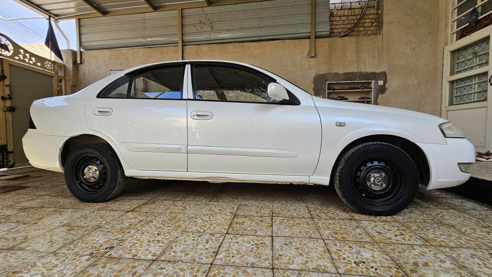 نيسان سني
موديل 2012 
محرك 1600
كفاله ما عدا الجاملغ الامامي جهه السايق نص صبغ فقط
السياره جاهزه تخم تاير وحداديه جديده وباتري جديد للاستفسار الاتصال 
*********** عمارة, ميسان
