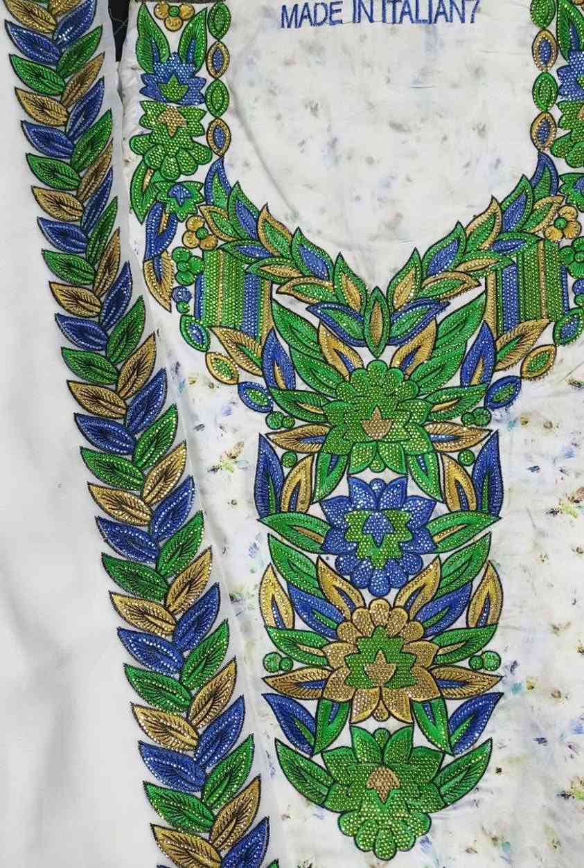 جبنالك عرض نار على قطعة تميزك وين ما تروح 🔥
 #مخور 
🖤 مخوار  وبشت صناعة إيطالية أصلية

✨ شغل مرتب وفخامة تحچي عنك
🎁المخور  وياه بشت قماش تور  

💰 السعر: 40 الف  دينار عراقي بس
يعني فخامة وسعر ما يتعوض!

📦 الكمية محدودة، فـ لا تطوّل بالحجز

المخوار مو لأي أحد… المخوار للناس الراقية!

___

⚠️ تنبيه مهم للزبائن ⚠️

🔸 المخور ينبيع كقطعة قماش فقط – بدون خياط.


**إذا كنت صاحب هذا الإعلان وتريد حذفه لأي سبب، رجاءا أرسل رسالة إلى الدعم الفني**