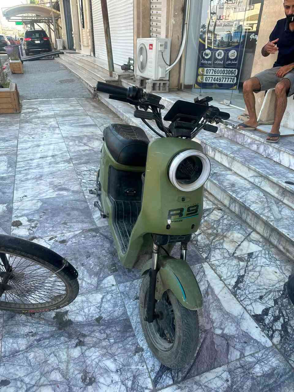 السلام عليكم للبيع دراجه ار 9
ب350 وبيه مجال شراي تعال خاص ‭ ***********‬
