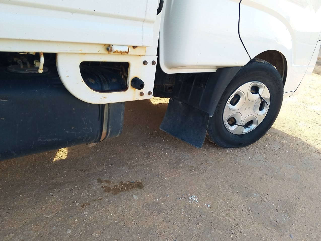 سلام عليكم كيه حمل للبيع
موديل: 2013

كفاله عامه عل بلاد شرط 

كير محرك اكسل من صبغ من تبديل كفاله عامه بيه فقط تنقيص كلش قليل 

ملاحضه: شرط مداور ثاني يوم
السعر:110وبيه مجال 

العنوان: البصره سفوان

رقم تلفون: ***********/***********
