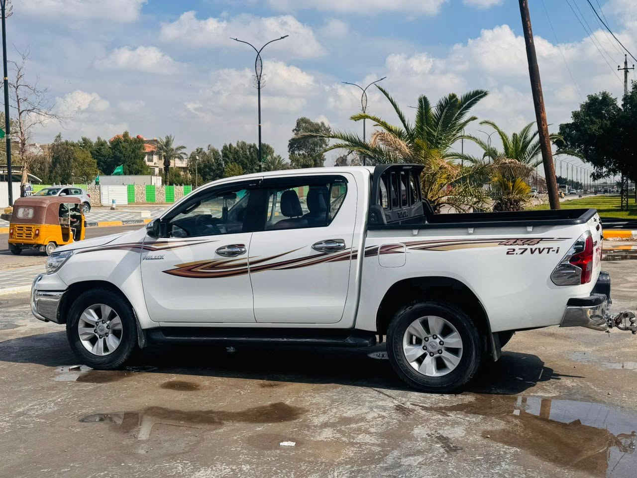 هلوكس موديل 2018 مكينه وكير مكفلات رقم سلمانيه تحول مباشر وكاله مضمونه ملاحضه السياره مكفوله عامه من كلشي ورد سعودى سعر 260 مجال بسيط
***********
