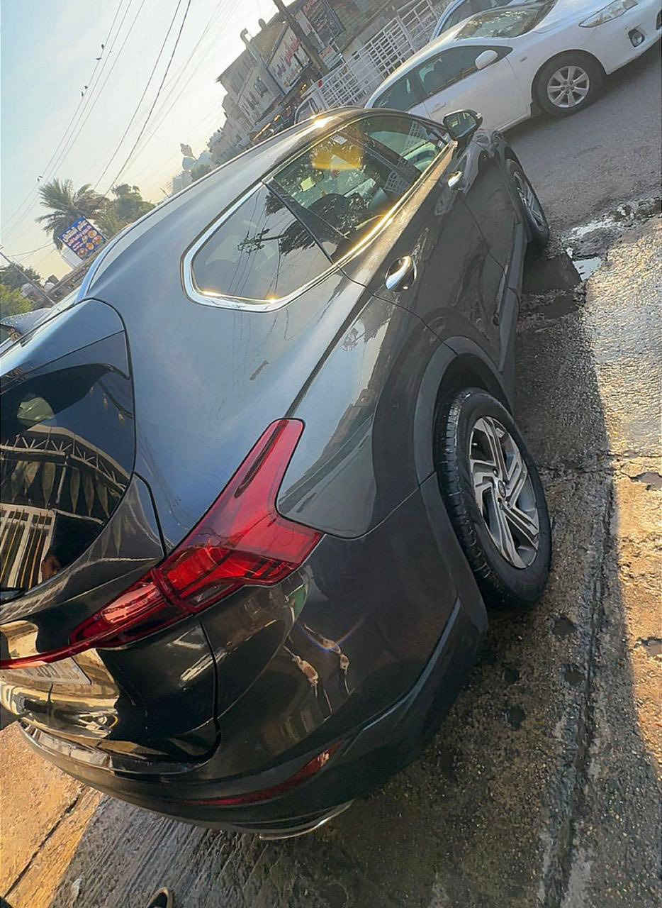 السلام عليكم
سنتافي 2023  مكفوله كفاله عامه بدون صبغ بدون بارد بدون شخوط بدون رصعات

رقم أربيل الجديد 
بصمه 
رادرا امامي وخلفي وجانبي+وقيادة ذاتية

كاميرا امامية وخلفية

نقطة عمياء+اشاير مري

لاينات LED+بك لايت LED

جنطة كهرباء

تدفئة كشنات+كشن كهرباء

شحن وايرليس(لاسلكي)

تبريد قطعتين

شفتات ستيرن+فول تحكم ستيرن

اوتو هولد+اطفاء ذاتي عند التوقف

تشغيل عن بعد

السعر 225 وبي مجال

بعد هواي مواصفات
اي استفسار رقمي ***********
مكاني بغداد
وصور الحادث بل منشور
