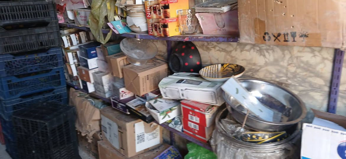 تصفية محل مواد منزلية مواعين استكانات بلاستكات بانواعها ابيعهن شلع تعال قدر سعرهن وشيل العنوان بغداد الشعب سوك الصبح 
للاستفسار الاتصال على الرقم 
***********
ابو علي
