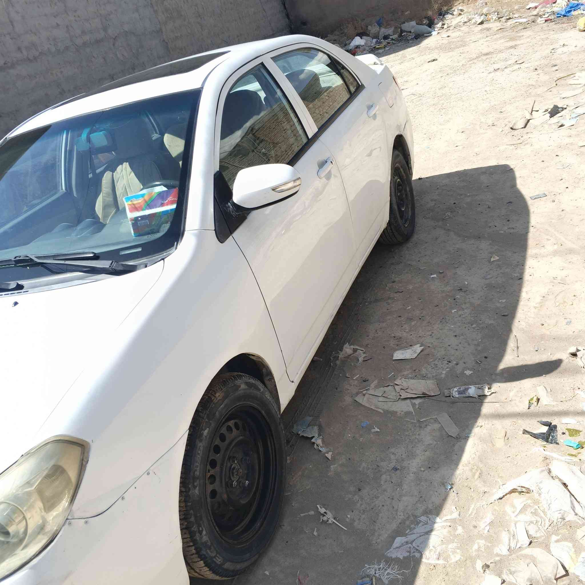 السلام عليكم
BYD G3 2013للبيع او المراس
السيارة خير من الله 
المحرك جديد شديته على ايدي
الكير خير من الله 
داخلها كله جديد 
السياره مامتعوبه مال بيت
هاتف/***********
