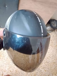 خوذه عاديه ب 20 الف ما مستخدمه فقط يومين رقمي 07767233302 متواجد فقط و...