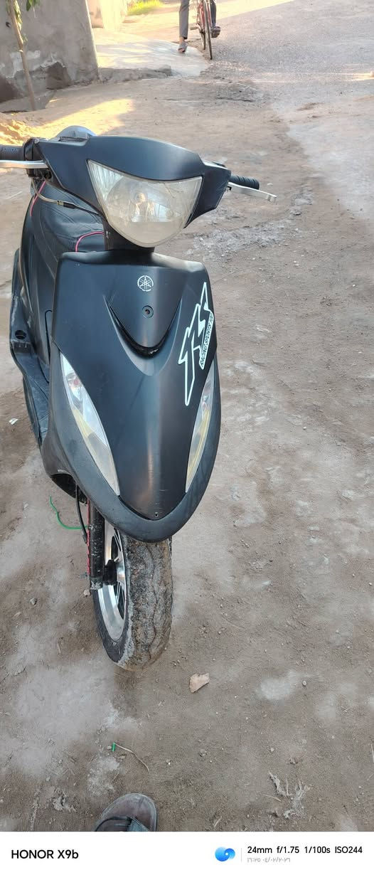 السلام عليكم ماكس عدلة للبيع دراجه نضيفه سلف نص نكره الكهربايات كلهه شغاله لايت عالي ناصي الدرجه شلع ومعدل الدراجه خرسه المكينه ناعمه السعر400 وبيها مجال مكان بغداد جسر ديالى رقمي *********** ملاحضه بس الباتري هابط  وترهم مراوس ايفون 12 فوك حتلو انطي فرق
