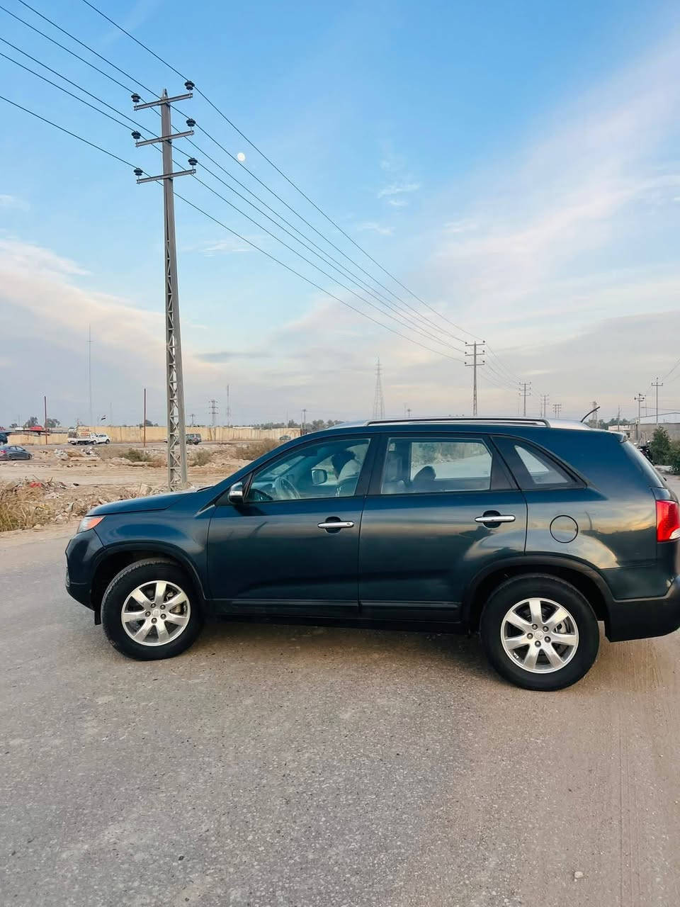 سلام عليكم سورنتو2014كير ومحرك وحداديه كفاله تخم تاير جديد مال جناي جاهزه الاخير محرك6سلندر  دوش المرغوب 7راكب 3قطع تبريد سنويه ال2030رقم بغداد انكليزي بيها3قطع صبغ فقط السياره كلش جديده
السعر134وبيها مجال بيع سريع
الاتصال***********
مامتواجد بلخاص 👆👆
مواصفات السياره 
تحكم استرين 
شاشه 
كامره 
كشنات جلد 
تبريد 3قطع 
7راكب 
اشاير بلمري
