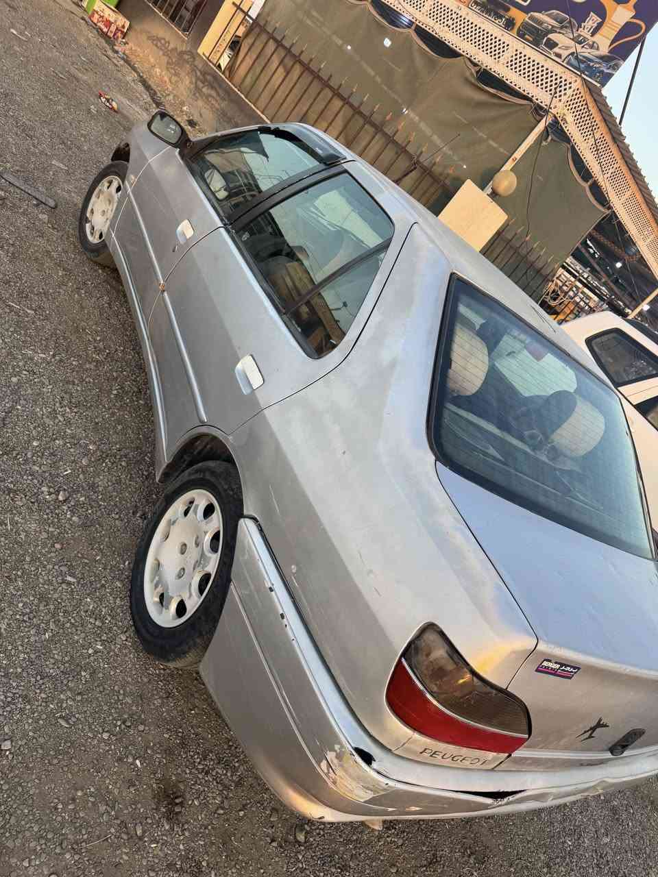 السلام عليكم

بيجو 306 
2001
رقم بغداد الدولي الجديد 

السياره بدون صبغ البنيد مبدل فقط

تبريد ثلج ويه السويج 

جاهزه مابيها نقص شغل واطلع 

السعر 34 
ديالى الخالص 
***********
