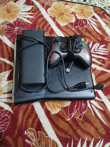 السلام عليكم XBOX للبيع السعر ٩٠ مكان بغداد المشتل بي العاب هواي متنوعات الشراي يتصل عل رقم ورجائن المو شراي لا يتعبني ***********
