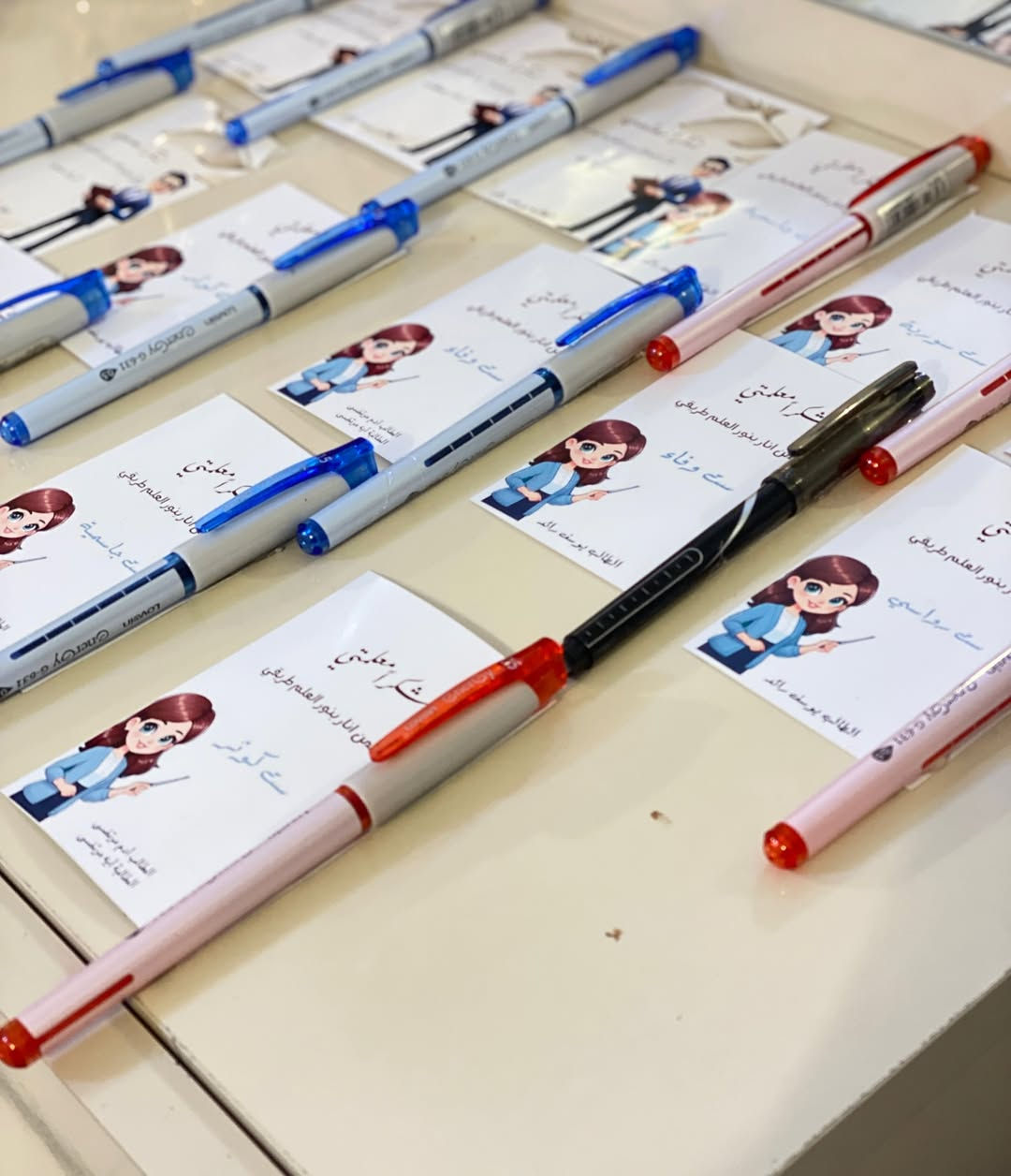 توزيعات عيد المعلم حسب الطلب

#عيدالمعلم 

#توزيعات 

#اكسبلورexplore 

#متابعين 

#بغداد_بصرة_موصل_كربلاء_اربيل_نجف_الكوت_السماوة_تكريت_ديالى_حلة_نجًف_الانبار_ديوانية


**إذا كنت صاحب هذا الإعلان وتريد حذفه لأي سبب، رجاءا أرسل رسالة إلى الدعم الفني**