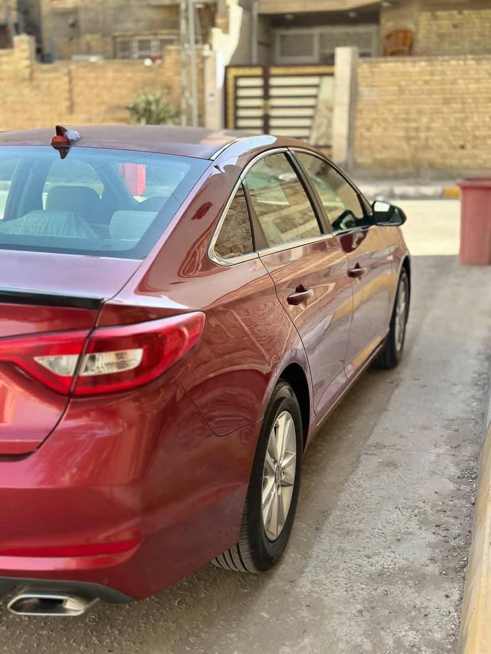 يالله.     للتواصل ع واتساب (***********)
السلام عليكم

سوناتا للبيع مديل 2016 امريكي 

ماشيه 140 mi  داخله كلين هنا صار بيه صبغ بابتين فقط 

عليه ادامه كامله بلكات ومسطره نوزلات

ومنضومه بانزين وفلاتر وتخم تاير .

المواصفات 

-- مكينه 2400 GDi 🚀

-- كامره خلفيه 

--وشاشه بلاديه 

--3 انظمه قياده 

-- ويل وكب بلادي 

--مانع نزلاق

--تبريد ثلج ❄️

--لون مميز 

-- داخل لونين 

-- سويجات عدد 2

رقم كربلاء مداور ثاني يوم 

مكان السياره كربلاء 

السعر 112 وبيه مجال
***********
