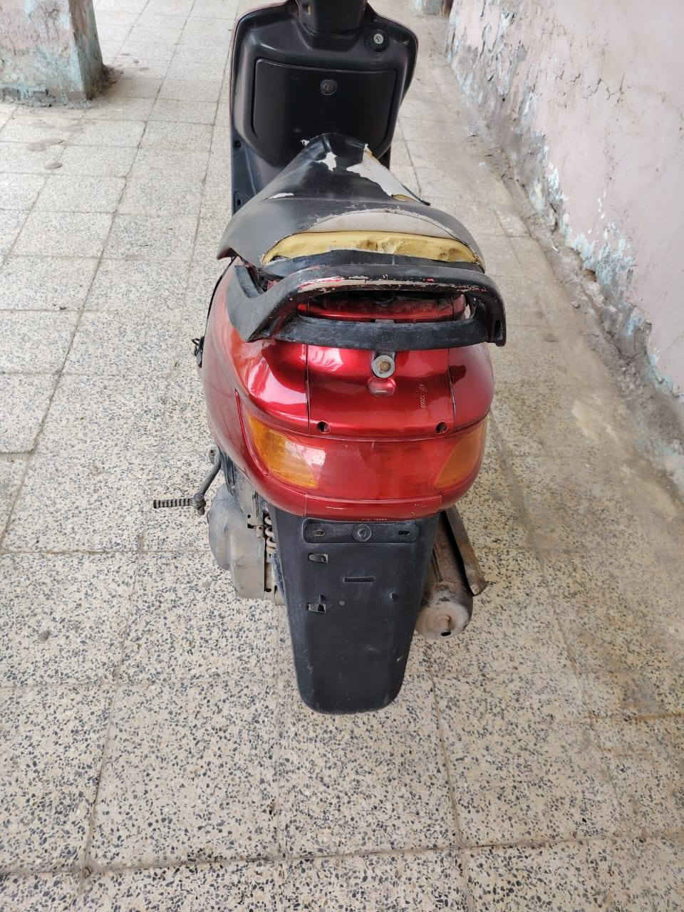 دراجه فراشه رمبه صارلهاا شهر من نازله من الحاويه مكاني الهاشميه الشراي يتدلل السعر 500 وبيهاا مجال اتصال ***********
